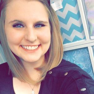 Meet your Posher, Victoria